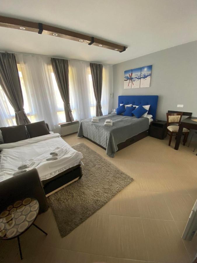 Life, Bansko, Private C-17 Apartment